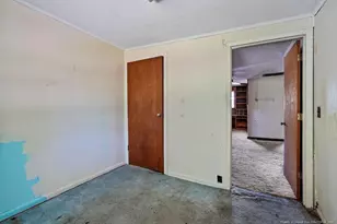 708 Bullard St, Roseboro, NC 28382 - Photo 11