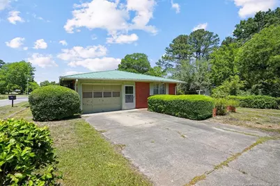 708 Bullard Street, Roseboro, NC 28382 - Photo 3