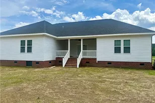 18 Floral Springs Rd, Lumberton, NC 28360 - Photo 5