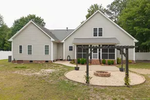 294 Pinecroft Dr, Dunn, NC 28334 - Photo 5