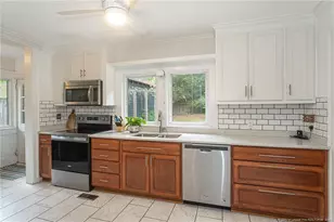 203 Fuller St, Fayetteville, NC 28305 - Photo 9