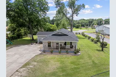 400 Anne Street, Bladenboro, NC 28320 - Photo 3