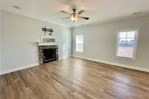 5137 Thruway Rd, Hope Mills, NC 28348 - Photo 7