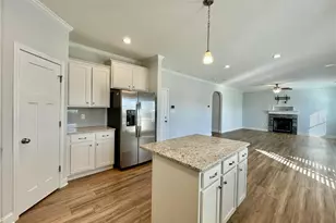 5137 Thruway Rd, Hope Mills, NC 28348 - Photo 11
