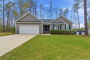 318 Coleridge Dr, Dunn, NC 28334 - Photo 1