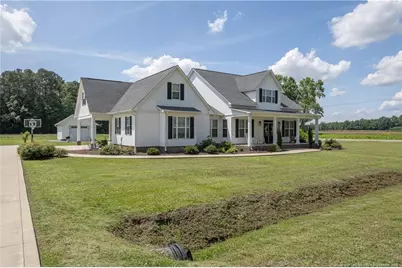 111 N Church Street, Newton Grove, NC 28366 - Photo 1