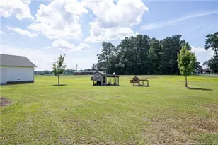 111 N Church St, Newton Grove, NC 28366 - Photo 33
