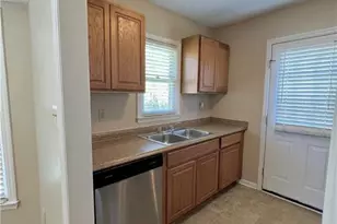 1703 Winnabow Dr, Fayetteville, NC 28304 - Photo 5