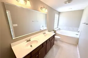 1820 Shady Knoll Ln, Fayetteville, NC 28314 - Photo 15