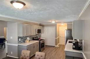 258 Kenwood Dr, Fayetteville, NC 28311 - Photo 5
