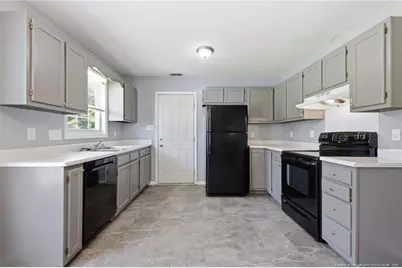 111 Hobson Court, Raeford, NC 28376 - Photo 9
