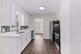 2546 Bel Aire St, Fayetteville, NC 28306 - Photo 9