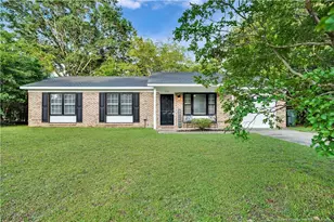 979 Lisa Ave, Fayetteville, NC 28314 - Photo 3