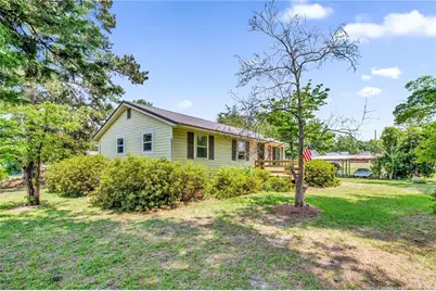 219 E Clinton Street, Autryville, NC 28318 - Photo 3