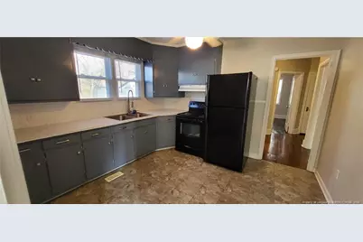 208 W 21st Street, Lumberton, NC 28358 - Photo 3