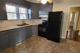208 W 21st St, Lumberton, NC 28358 - Photo 3