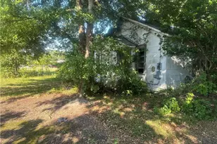 1302 Spring Ave, Spring Lake, NC 28390 - Photo 3