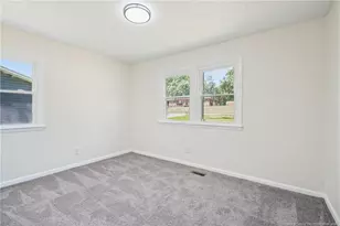 941 Louise Cir, Fayetteville, NC 28314 - Photo 23