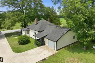 908 Middle Rd, Fayetteville, NC 28312 - Photo 1