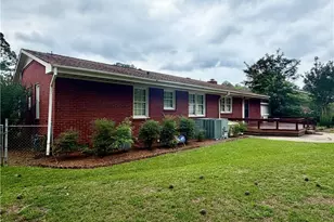105 Fuller Ave, Lumberton, NC 28358 - Photo 21