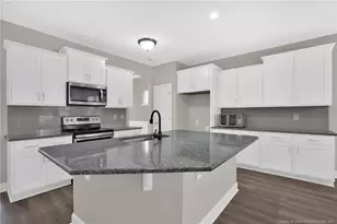 2128 Mannington Dr, Fayetteville, NC 28306 - Photo 17