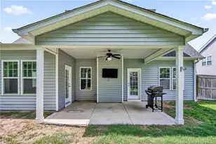 2128 Mannington Dr, Fayetteville, NC 28306 - Photo 37