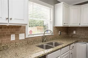 2119 Hollyridge Pl, Fayetteville, NC 28304 - Photo 11