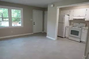 210-18 Colonial Dr, Fayetteville, NC 28301 - Photo 3