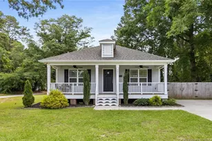 701 E Pearsall St, Dunn, NC 28334 - Photo 1