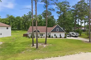 277 B and B Loop Rd, Raeford, NC 28376 - Photo 5