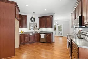 327 Ridgeway Ct, Fayetteville, NC 28311 - Photo 15