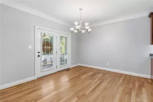 327 Ridgeway Ct, Fayetteville, NC 28311 - Photo 11