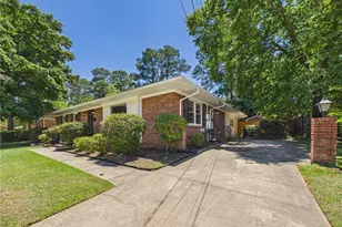 2621 Huntington Rd, Fayetteville, NC 28303 - Photo 9