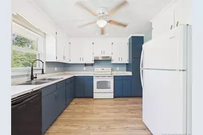 5706 Selkirk Place, Fayetteville, NC 28304 - Photo 11