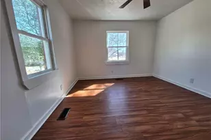 113 N Wright St, Raeford, NC 28376 - Photo 17