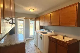 216 Stirling Dr, Lumberton, NC 28358 - Photo 11