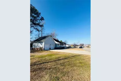 216 Stirling Drive, Lumberton, NC 28358 - Photo 29