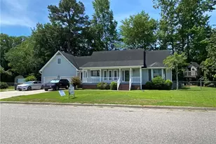 216 Stirling Dr, Lumberton, NC 28358 - Photo 3