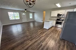 503 E 18th St, Lumberton, NC 28358 - Photo 9