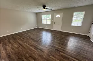 503 E 18th St, Lumberton, NC 28358 - Photo 7