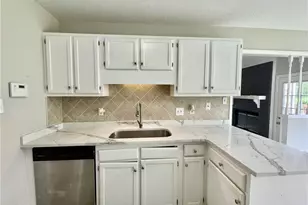 6732 Vaughn Rd, Fayetteville, NC 28304 - Photo 5