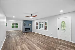 402 Poplar Hill Rd, Fayetteville, NC 28312 - Photo 7