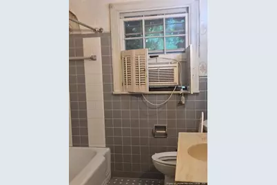 404 W Main Street, Clinton, NC 28328 - Photo 13