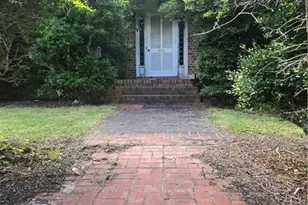 404 W Main St, Clinton, NC 28328 - Photo 3