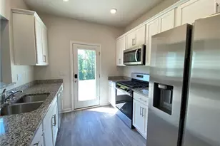 112 Starlight St, Sanford, NC 27330 - Photo 5
