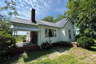 2737 Ward Store Rd, Fairmont, NC 28340 - Photo 3