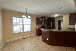 1920 Abbeydale Ln, Fayetteville, NC 28304 - Photo 9