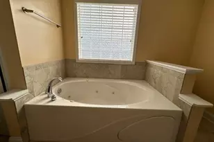 1920 Abbeydale Ln, Fayetteville, NC 28304 - Photo 17