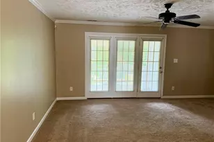 390 Bubble Creek Ct, Fayetteville, NC 28311 - Photo 9