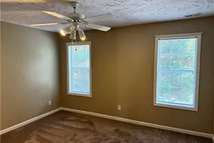 390 Bubble Creek Ct, Fayetteville, NC 28311 - Photo 11